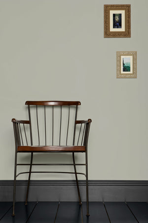 
                
                    Laden Sie das Bild in den Galerie-Viewer, Farrow &amp;amp; Ball Farbe - Lamp Room Gray 88 Wand
                
            